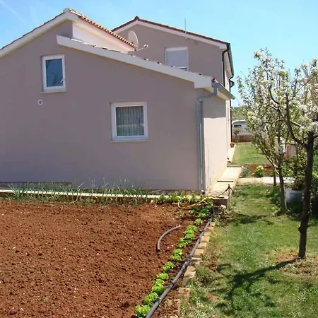 Дом отдыха House And Apt. In Pula/istrien 27345 Пула